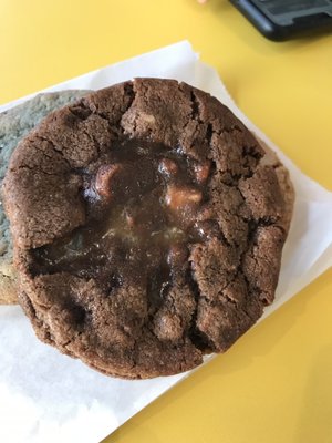 Bell's Cookie Co by null