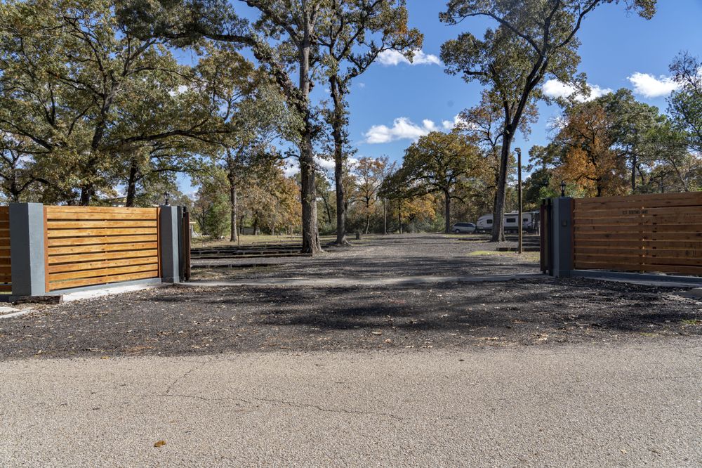 SENTINEL OAKS RV PARK Updated August 2024 Pinehurst, Texas RV