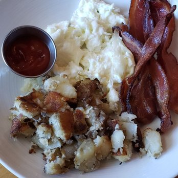 26 Beach Restaurant - $15 - New American Near Me - Venice, California
