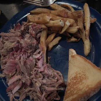 MOJO Hogtown Bar-B-Que - Pulled pork with fries - Barbeque Near Me - Gainesville, Florida