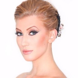 Makeup by Celebrity Makeup Artist Gabriela Cardenas (IG:Muagaby)