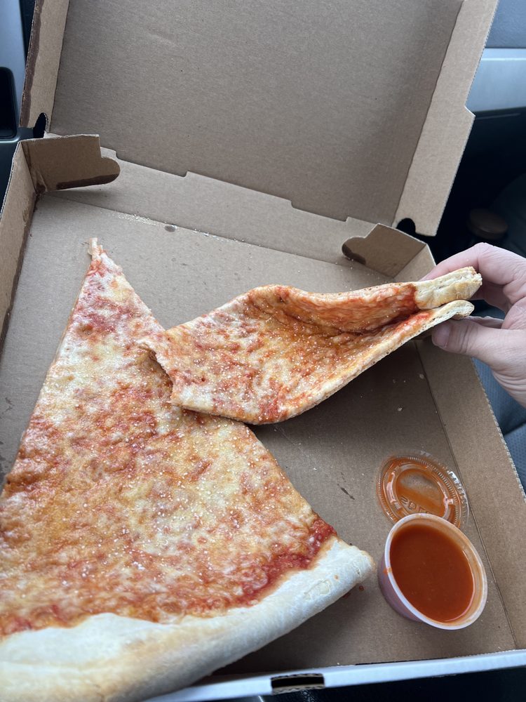 LABYS PIZZERIA 16 Photos & 23 Reviews 73 Old Glenham Rd, Fishkill