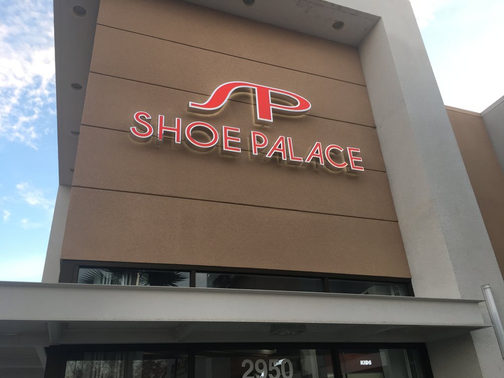 SHOE PALACE Updated September 2024 2950 Mooney Blvd, Visalia