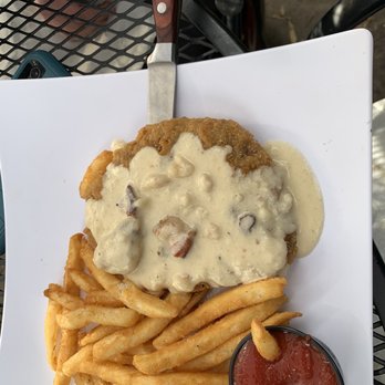 Yellow Brix Restaurant - Chicken fried steak - Seafood Near Me - Carlsbad, New Mexico