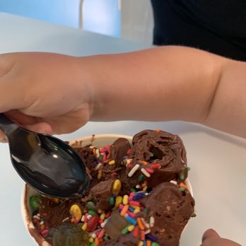 Curly Cream Rolled Ice Cream - Ice Cream & Frozen Yogurt Near Me - Destin, Florida Curly Cream Rolled Ice Cream - Ice Cream & Frozen Yogurt Near Me - Destin, Florida