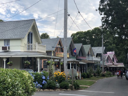 Martha's Vineyard Camp Meeting Association by null