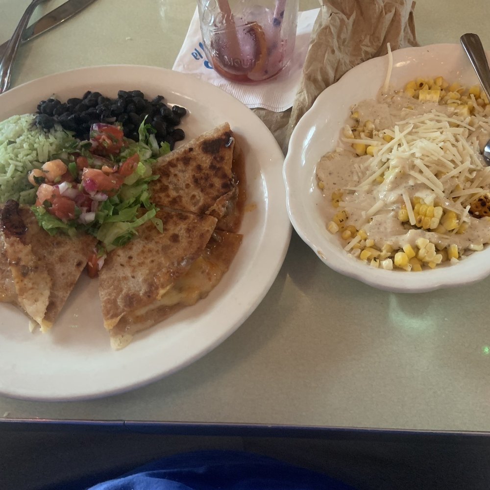 TRUCK - Beef quesadilla and Mexican street corn - Tex-Mex Near Me - Bedford, New York TRUCK - Beef quesadilla and Mexican street corn - Tex-Mex Near Me - Bedford, New York