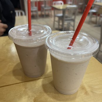 Flipside - Neapolitan shake and strawberries and cream shake - Burgers Near Me - Oakland, California