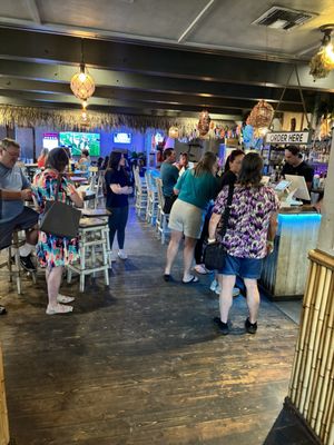 Lelo's Island Bar by null