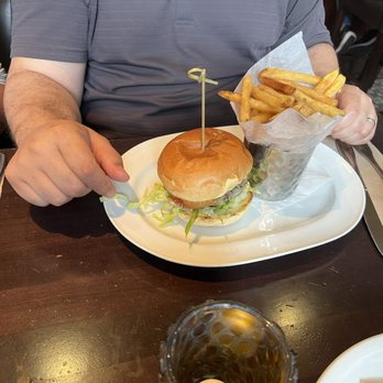 Steamworks - Brewpub burger - Pubs Near Me - Vancouver, British Columbia Steamworks - Brewpub burger - Pubs Near Me - Vancouver, British Columbia