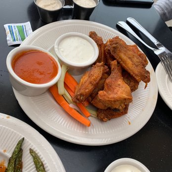 Luxe Bar & Grill - Cajun wings - Burgers Near Me - Birmingham, Michigan Luxe Bar & Grill - Cajun wings - Burgers Near Me - Birmingham, Michigan