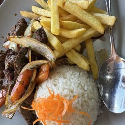Lomo Saltado