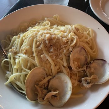 Patsy's Pizzeria - Linguine and Clams with White Sauce Tray - Pizza Near Me - Whitestone, New York