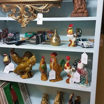 E.N. Miller Antique Mall's - Antiques Near Me - Verona, Pennsylvania E.N. Miller Antique Mall's - Antiques Near Me - Verona, Pennsylvania