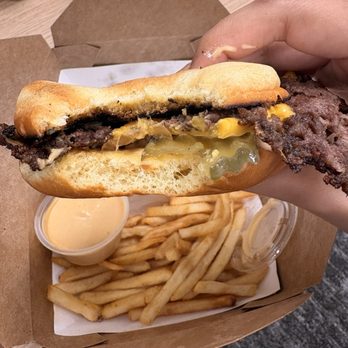 Smash Masters - Burgers Near Me - Los Angeles, California Smash Masters - Burgers Near Me - Los Angeles, California