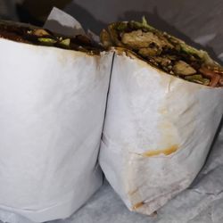 Loui's Pizza & Roast Beef - Look at the width of that chicken bacon wrap!!