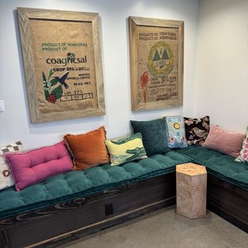 Full Circle Coffee House - Cozy corner for your coffee crew! - Coffee & Tea Near Me - Yuba City, California