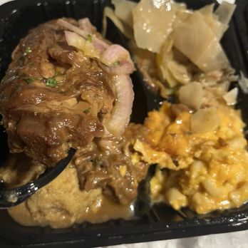 Just Spoons Soul - Turkey wings and dressing dinner - Soul Food Near Me - Plantation, Florida Just Spoons Soul - Turkey wings and dressing dinner - Soul Food Near Me - Plantation, Florida