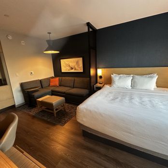 Hyatt House - Allentown - King Room - Hotels Near Me - Allentown, Pennsylvania Hyatt House - Allentown - King Room - Hotels Near Me - Allentown, Pennsylvania