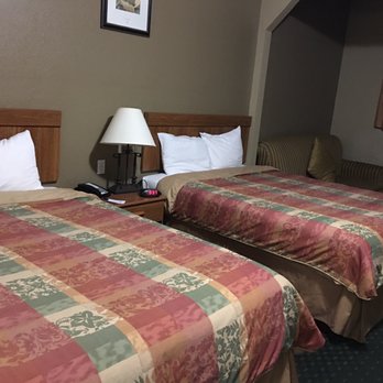 Holland Inn and Suites -Taft - Large room! - Hotels Near Me - Taft, California