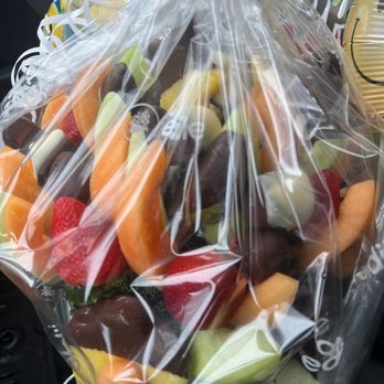 Edible Arrangements - Regular Bouquet - Gift Shops Near Me - Vacaville, California