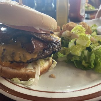Parkway Tavern - Bacon cheeseburger with salad - Pubs Near Me - Tacoma, Washington