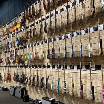Righteous Guitars - Guitar Stores Near Me - Roswell, Georgia