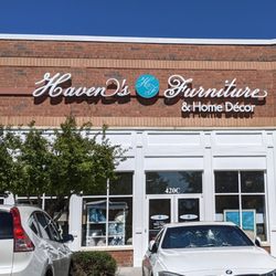 Haven's Furniture - Summerville - Havens Furniture & Home Decor