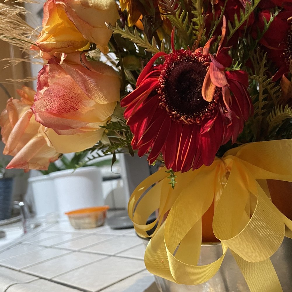 Av Flowers - Flowers began dying the same die I received them. - Floral Designers Near Me - Palmdale, California Av Flowers - Flowers began dying the same die I received them. - Floral Designers Near Me - Palmdale, California