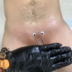 Poshii Goat Esthetics - Men's Brazilian Wax (Brozilian)