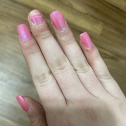 Nora Nails - Broken nail