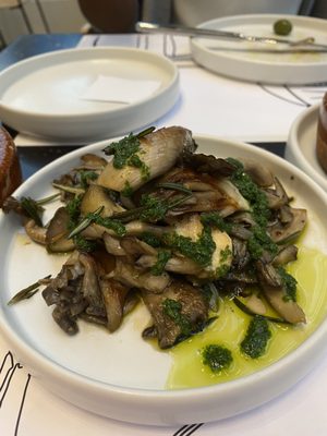 Oliva Tapas Españolas by null