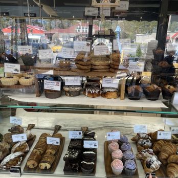 DiFebo's Market - Dessert case - Italian Near Me - Bethany Beach, Delaware