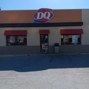 Dairy Queen - Front door - Ice Cream & Frozen Yogurt Near Me - Sonora, Texas