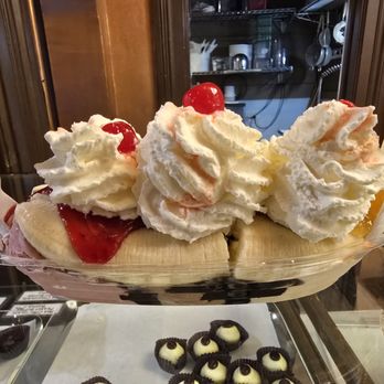 Graham's Chocolate - Candy Stores Near Me - Geneva, Illinois