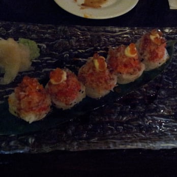 Asea Fusion - Volcano rolls are divine, a little crispy and parts of sushi don't fall off when we pick it up with chopsticks - Asian Fusion Near Me - Brooklyn, New York