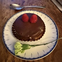 Raspberry Alfajores
