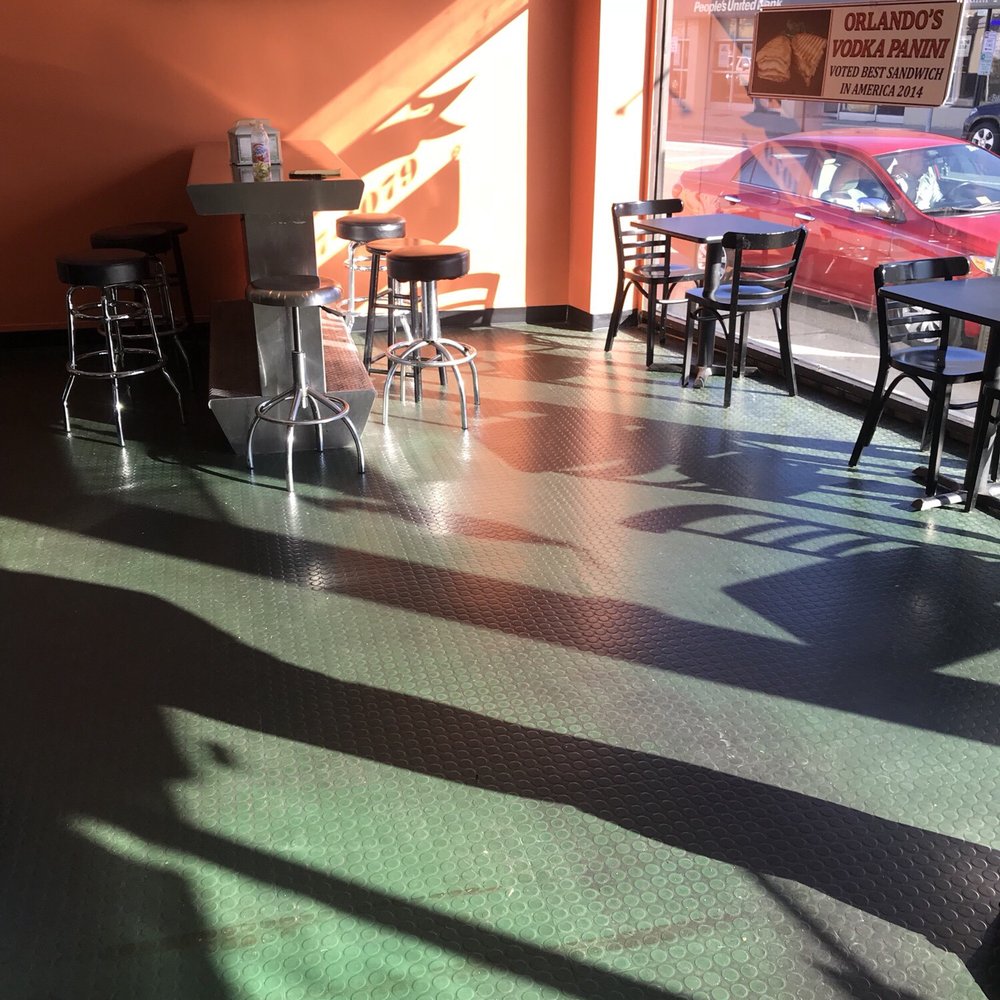Orlando's Deli - Delis Near Me - Manhasset, New York