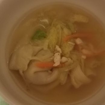 Super Bowl Restrnt - The won ton soup with one large dumpling but topped off with bits of chicken and veggies. Good for the soul - Chinese Near Me - Austin, Texas Super Bowl Restrnt - The won ton soup with one large dumpling but topped off with bits of chicken and veggies. Good for the soul - Chinese Near Me - Austin, Texas