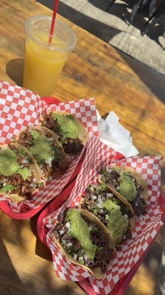 Food from Tacos El Villasana