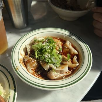 Liu’s Cafe - spicy chili wontons - Cafes Near Me - Los Angeles, California