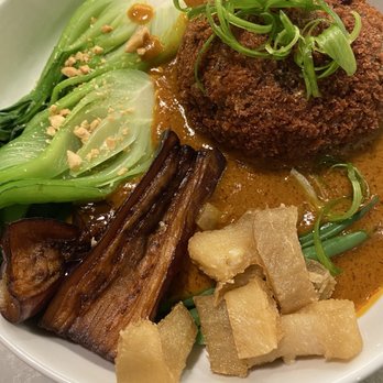 Carabao - Crispy kare kare - Filipino Near Me - Napa, California Carabao - Crispy kare kare - Filipino Near Me - Napa, California