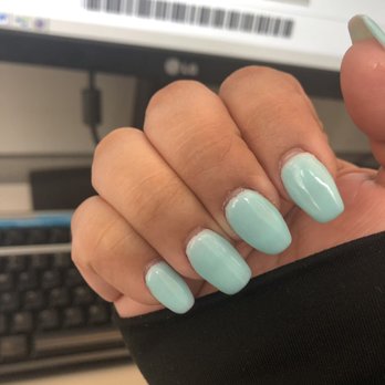 Sunday Nails Spa - Middle nail has different shape than the rest - Nail Salons Near Me - Chicago, Illinois Sunday Nails Spa - Middle nail has different shape than the rest - Nail Salons Near Me - Chicago, Illinois