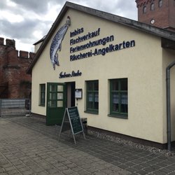 Die Plattenburg - Frischer Fisch aus dem Rauch