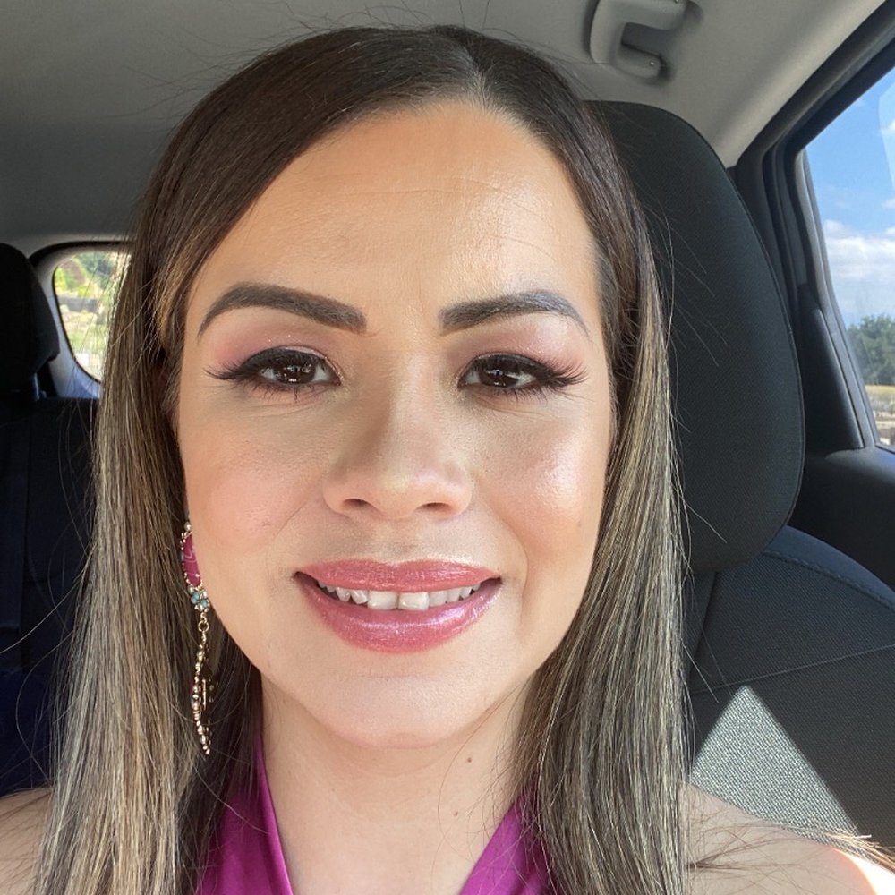 La Beaute Naturelle  - Make up with full outfit. (No filter) - Makeup Artists Near Me