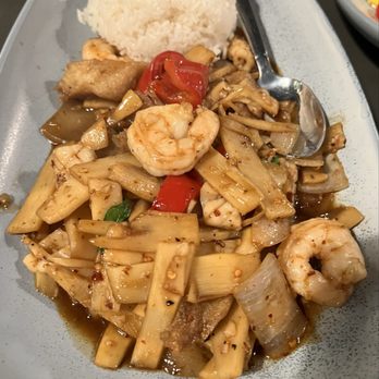Thai Time - Bamboo with mixed seafood. Yum - Vegan Near Me - Sacramento, California Thai Time - Bamboo with mixed seafood. Yum - Vegan Near Me - Sacramento, California