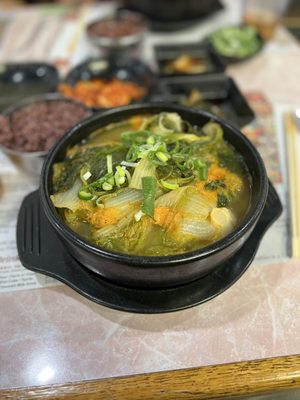 Myung Ga Haejangguk by null