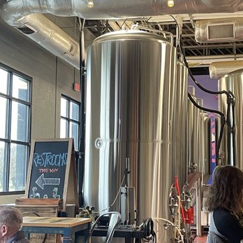 Oozlefinch Beers & Blending - Breweries Near Me - Fort Monroe, Virginia