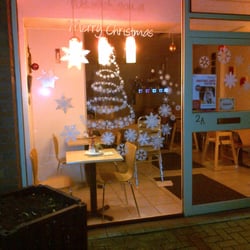 Gjuro's Coffee Stop - Christmas frontage 2012