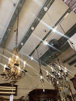 Moss Antiques by null